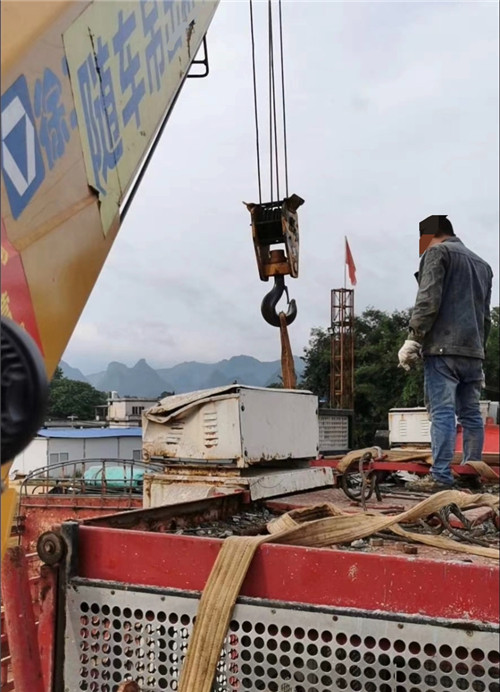 江津区大件吊装搬运设备常用的施工手势信号解答