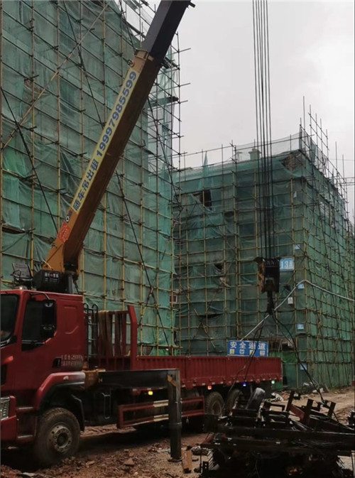 江津区“慢工细活”—— 吊车的 “微动控制” 技术