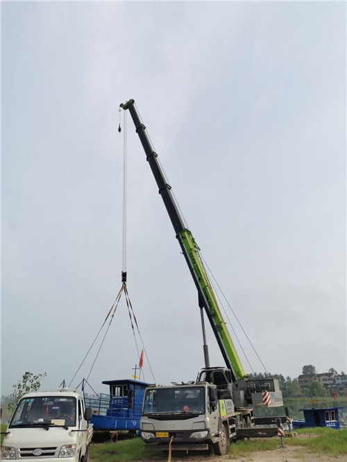 江津区桥梁建设吊装案例